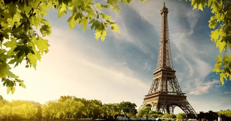 20+ Paris Aesthetics We See All Over Pinterest 1 3 1
